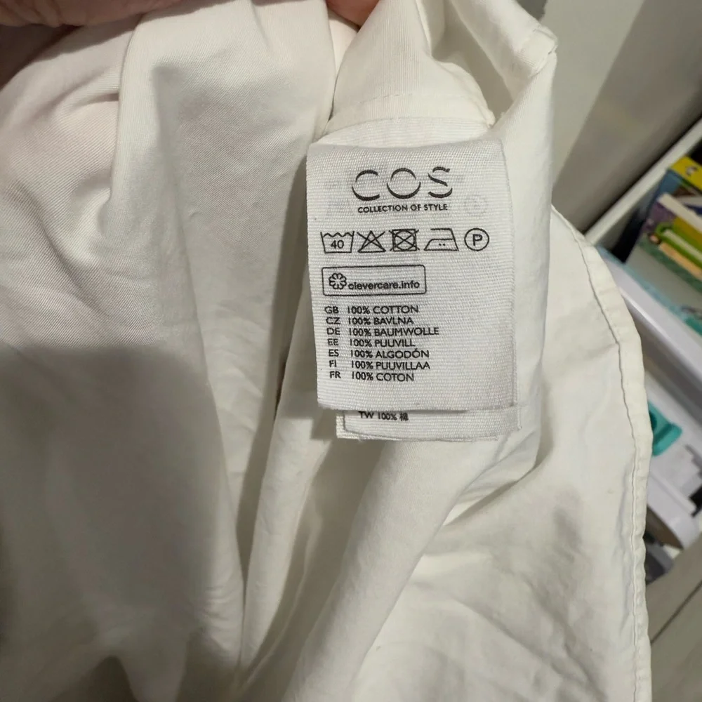 COS white cotton fitted shirt EUC size 40